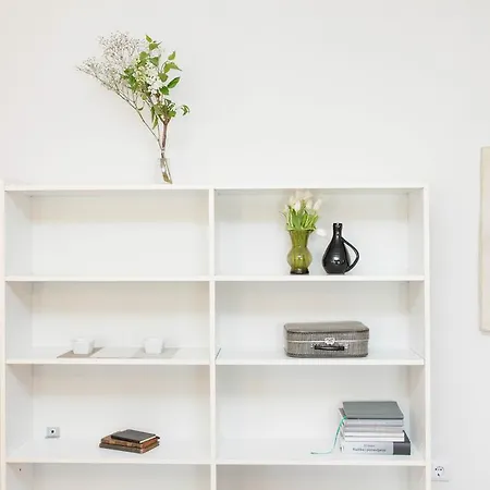 Hip & Spacious Appartamento Belgrado